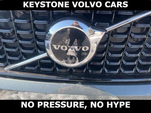 2026 Volvo XC40 B5 Ultra