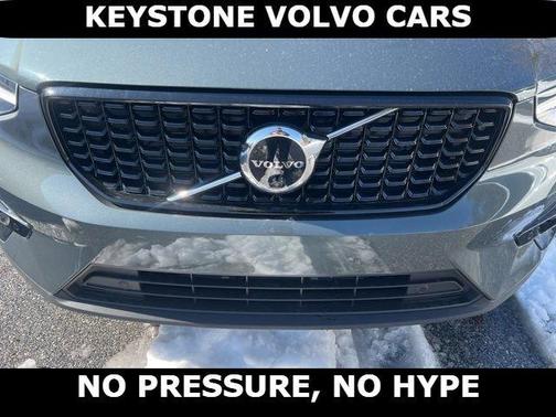 2026 Volvo XC40 B5 Ultra