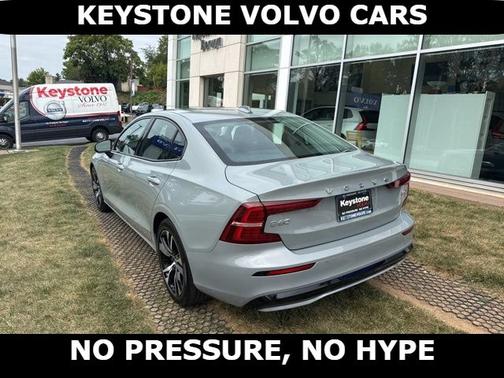 2024 Volvo S60 B5 Core Dark