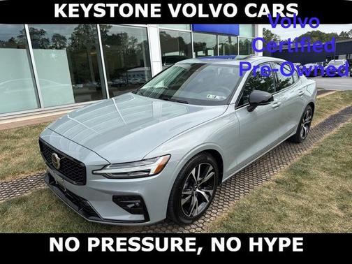 2024 Volvo S60 B5 Core Dark