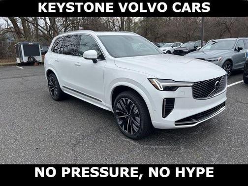 Crystal White 2026 Volvo XC90 B6 Plus 7-Seater