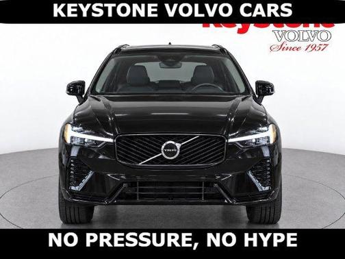 Black 2027 Volvo XC60 T8 PLUS