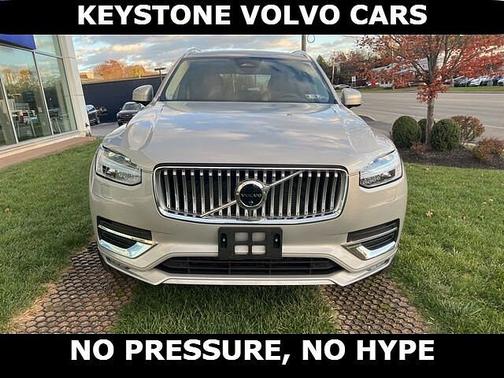 2023 Volvo XC90 Plus