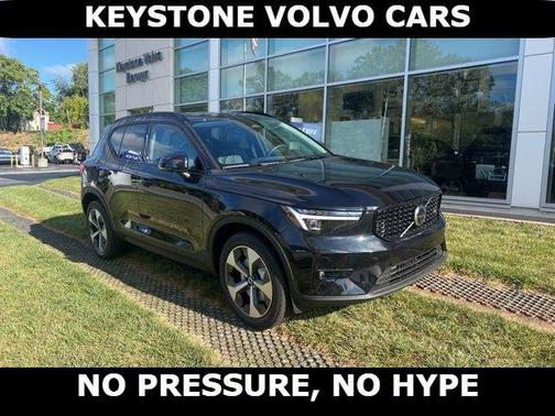 2026 Volvo XC40 B5 Plus
