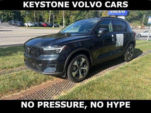 2026 Volvo XC40 B5 Plus