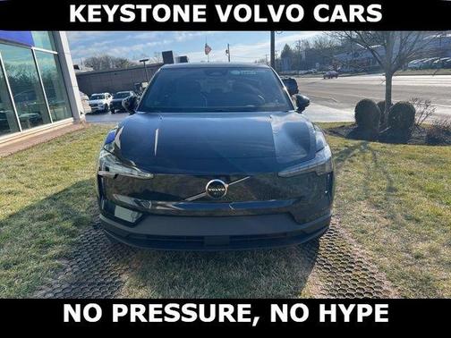 Onyx Black 2026 Volvo EX30 Twin Motor Ultra