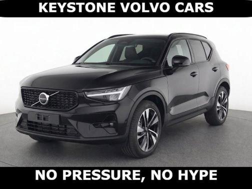 Onyx Black 2026 Volvo XC40 B5 Ultra