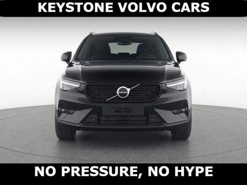 Onyx Black 2026 Volvo XC40 B5 Ultra