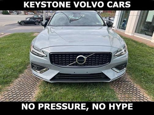 2025 Volvo S60 Core