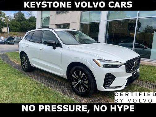 Crystal White 2024 Volvo XC60 B5 Core