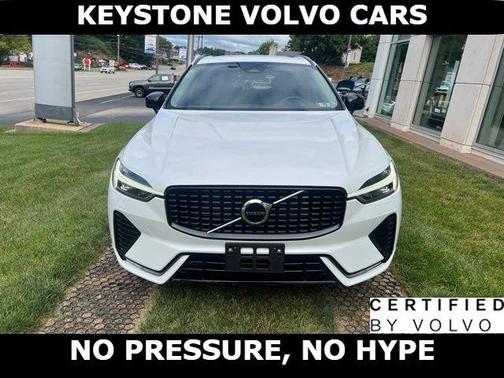 Crystal White 2024 Volvo XC60 B5 Core