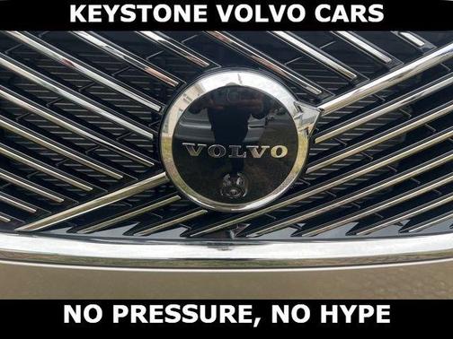 Bright 2026 Volvo XC90 Plug-In Hybrid T8 Ultra 7-Seater