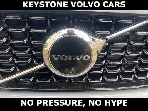 Vapour Grey 2026 Volvo XC40 B5 Plus