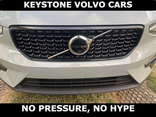 2026 Volvo XC40 B5 Plus