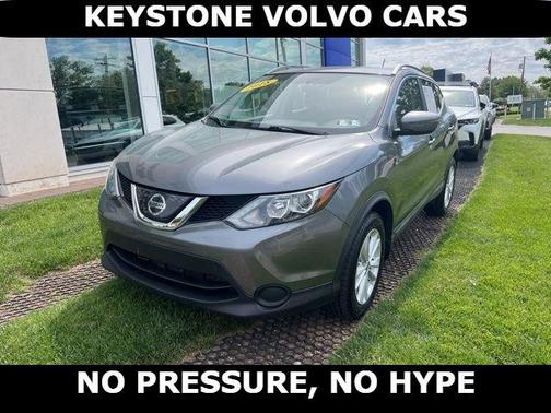 Gun Metallic 2018 Nissan Rogue Sport SV