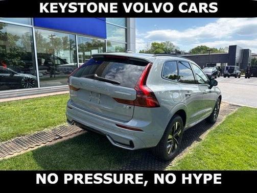 Vapour Grey 2026 Volvo XC60 B5 Plus