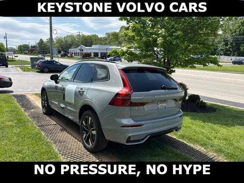 Vapour Grey 2026 Volvo XC60 B5 Plus