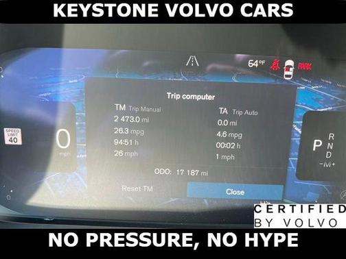 Onyx Black 2025 Volvo XC40 B5 Core Bright Theme