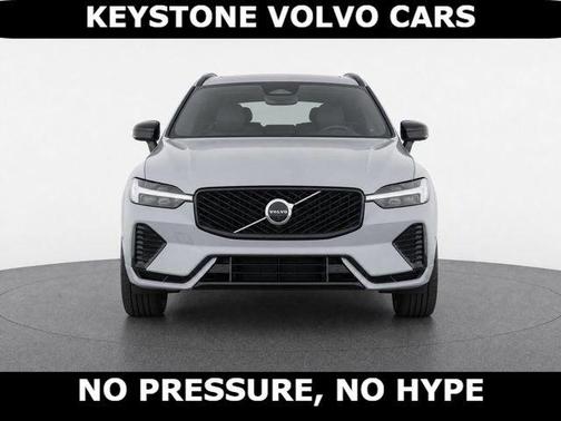 Vapour Grey 2026 Volvo XC60 B5 Plus