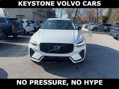 Crystal White 2026 Volvo XC60 Plug-In Hybrid T8 Ultra