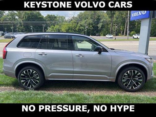 Silver 2026 Volvo XC90 B6 Ultra Dark Theme 7-Seater