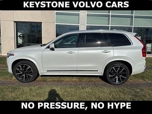 2023 Volvo XC90 Plus
