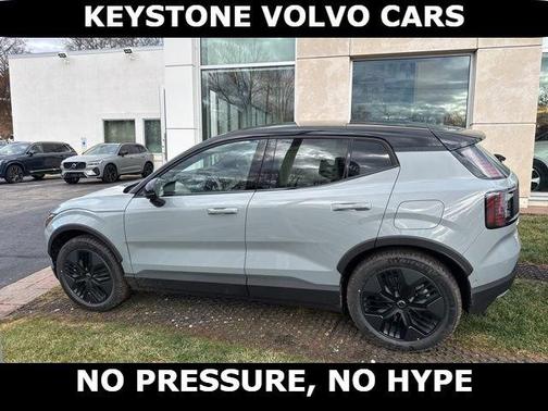 Vapour Grey 2026 Volvo EX30 TWIN MOTOR CROSS COUNTRY ULTRA