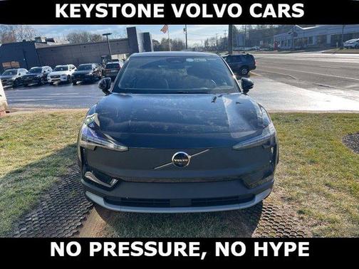 Onyx Black 2026 Volvo EX30 TWIN MOTOR CROSS COUNTRY ULTRA
