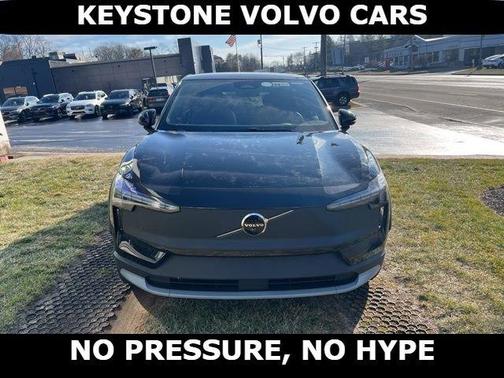 Onyx Black 2026 Volvo EX30 TWIN MOTOR CROSS COUNTRY ULTRA