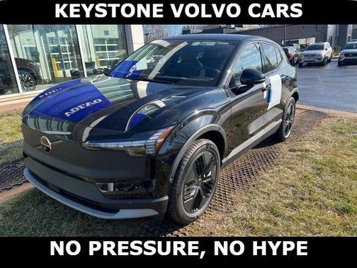 Onyx Black 2026 Volvo EX30 TWIN MOTOR CROSS COUNTRY ULTRA