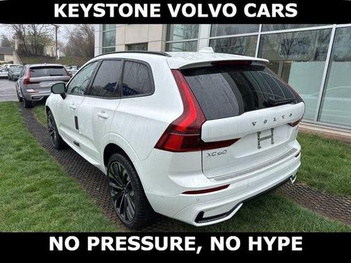 Crystal White 2026 Volvo XC60 B5 Ultra