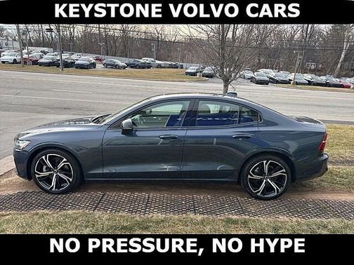 2025 Volvo S60 Core
