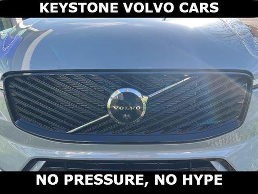 Vapour Grey 2026 Volvo XC60 Plug-In Hybrid T8 Plus
