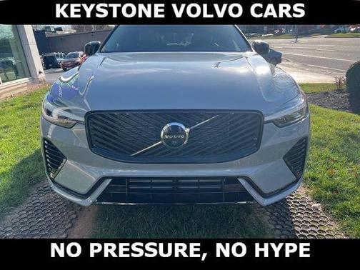 Vapour Grey 2026 Volvo XC60 Plug-In Hybrid T8 Plus