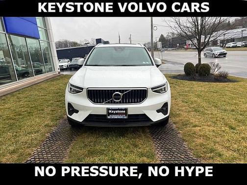2023 Volvo XC40 Plus