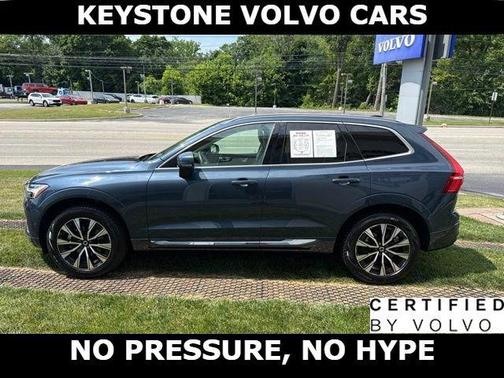 Denim Blue 2023 Volvo XC60 B5 Plus Bright Theme