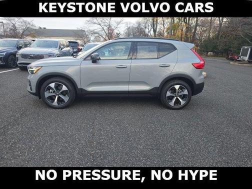 2026 Volvo XC40 B5 Plus