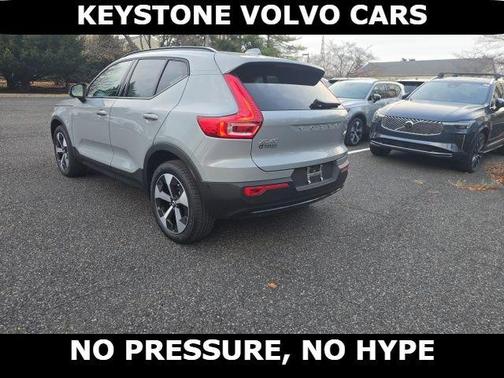 2026 Volvo XC40 B5 Plus