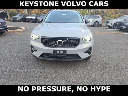2026 Volvo XC40 B5 Plus