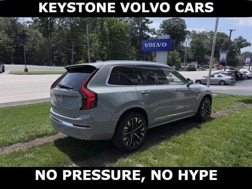 Vapour Grey 2026 Volvo XC90 Plug-In Hybrid T8 Plus 7-Seater