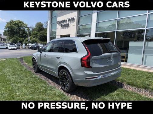 Vapour Grey 2026 Volvo XC90 Plug-In Hybrid T8 Plus 7-Seater