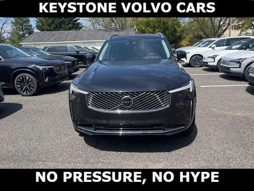 Onyx Black 2026 Volvo XC90 Plug-In Hybrid T8 Ultra 7-Seater
