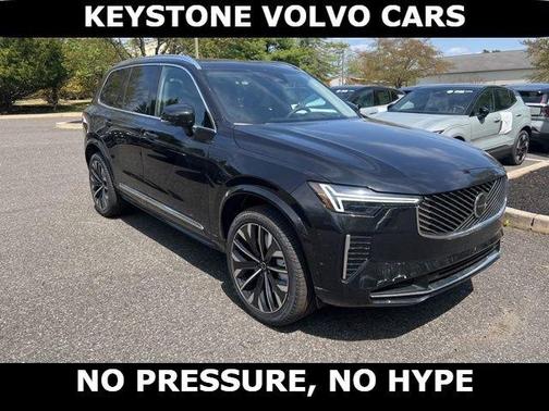 Onyx Black 2026 Volvo XC90 Plug-In Hybrid T8 Ultra 7-Seater