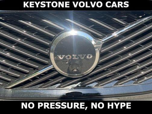 Forest Green 2026 Volvo XC60 B5 Plus