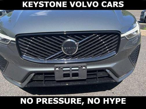 Forest Green 2026 Volvo XC60 B5 Plus