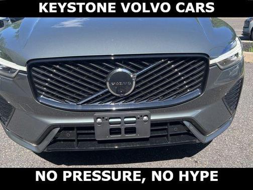 Forest Green 2026 Volvo XC60 B5 Plus