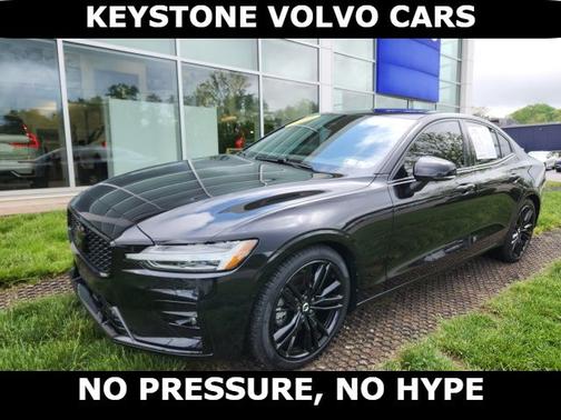 2024 Volvo S60 B5 Plus Black Edition