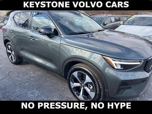 2026 Volvo XC40 B5 Core