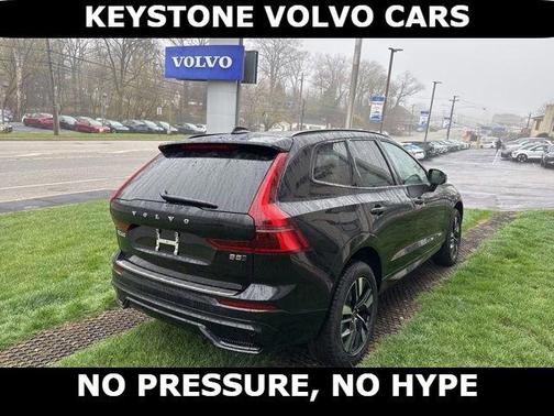 Onyx Black 2026 Volvo XC60 B5 Core