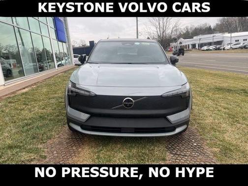 Vapour Grey 2026 Volvo EX30 TWIN MOTOR CROSS COUNTRY ULTRA